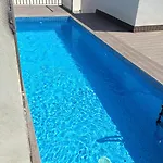 Deluxe 4* סיטגס
