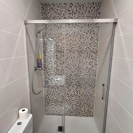 Deluxe With Private Bathroom B&B *