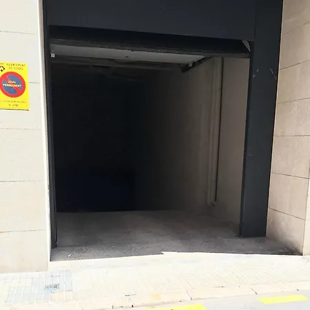 Deluxe 4* סיטגס